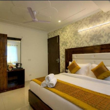 Hotel Ark Avalon- Delhi International Airport New Delhi Exteriör bild