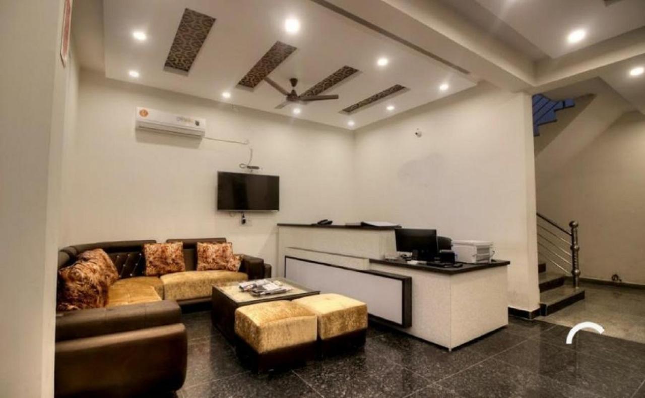 Hotel Ark Avalon- Delhi International Airport New Delhi Exteriör bild