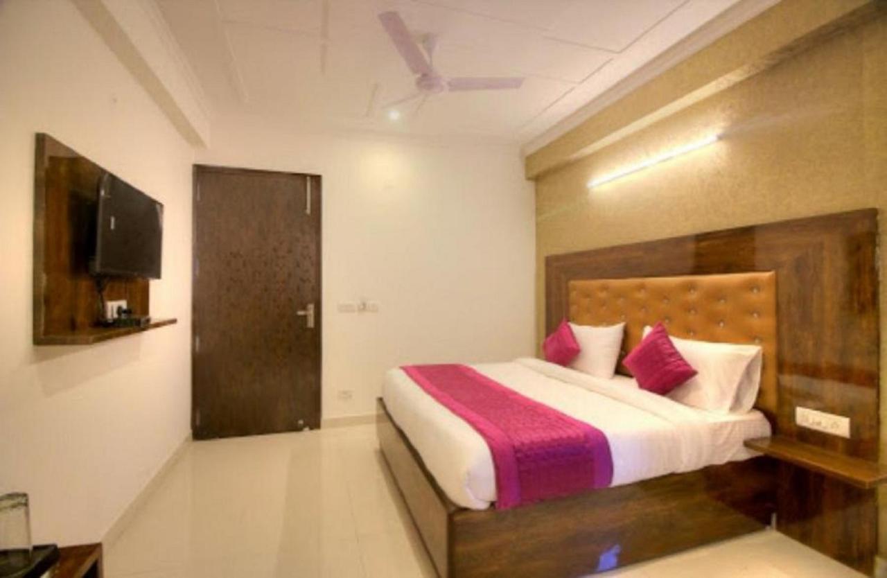 Hotel Ark Avalon- Delhi International Airport New Delhi Exteriör bild